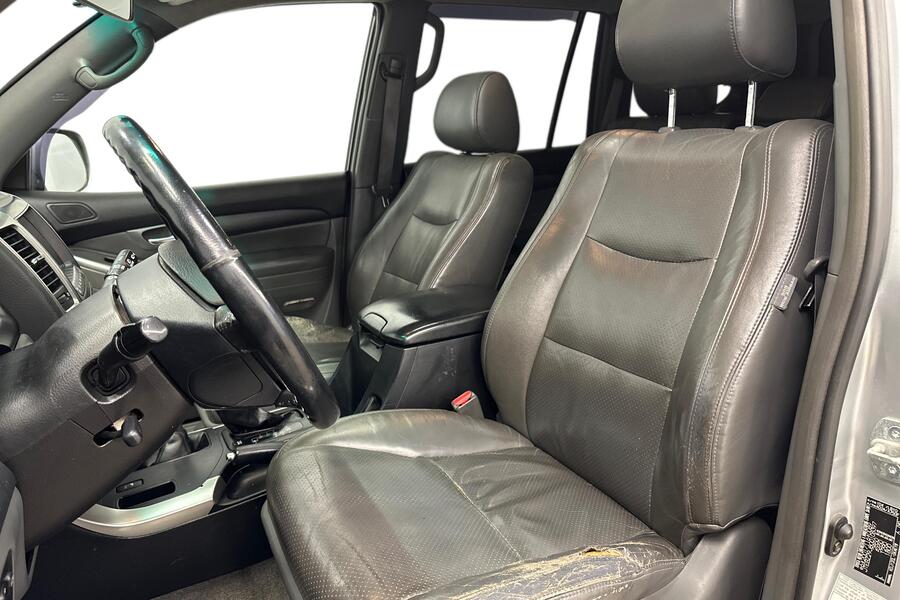 Toyota Land Cruiser vaihtoauto