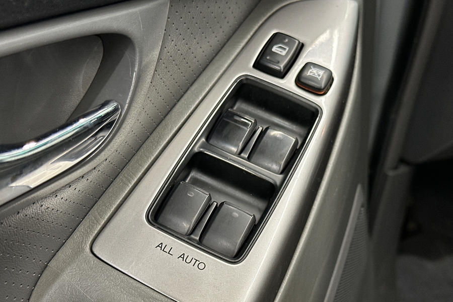 Toyota Land Cruiser vaihtoauto