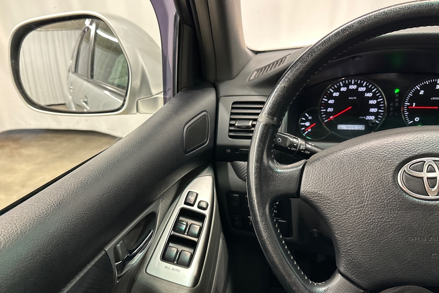 Toyota Land Cruiser vaihtoauto