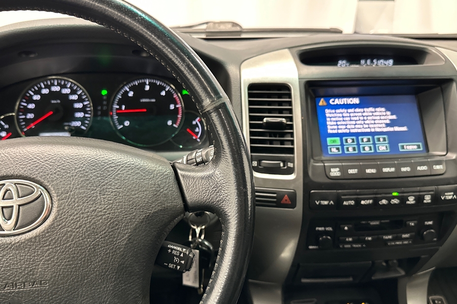 Toyota Land Cruiser vaihtoauto