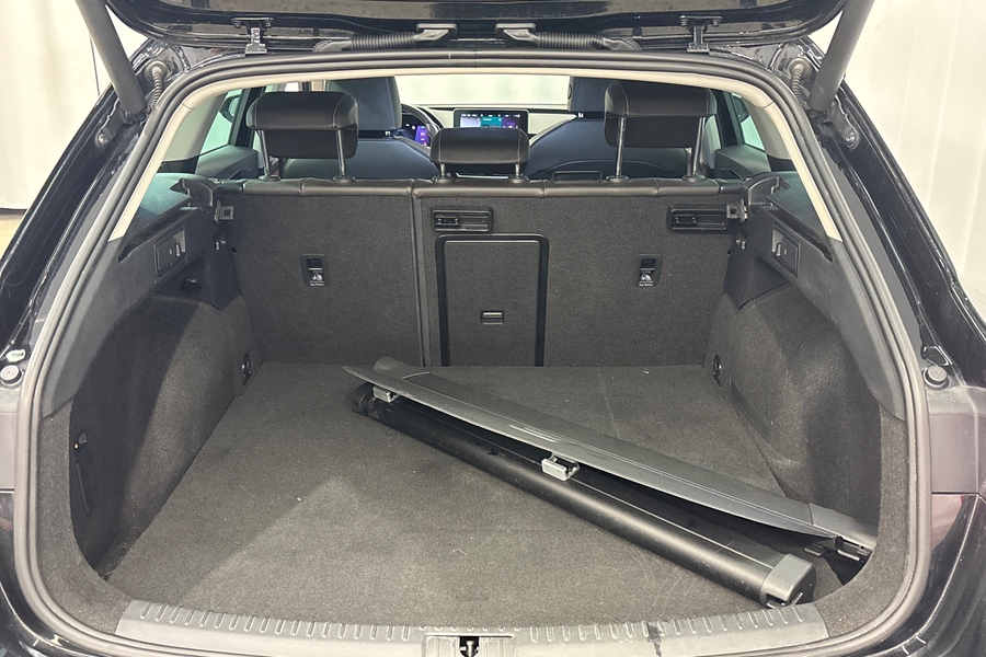 SEAT Leon Sportstourer vaihtoauto