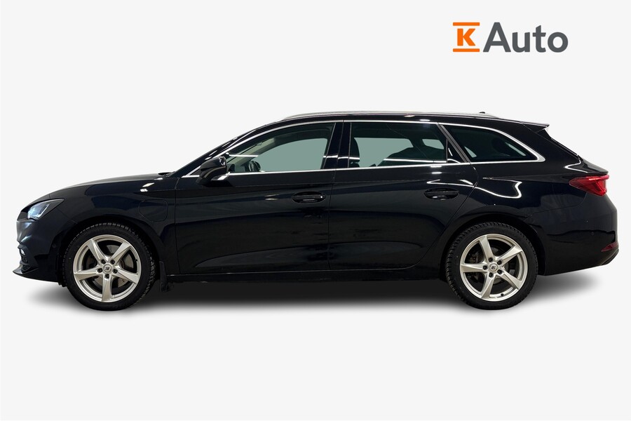 SEAT Leon Sportstourer vaihtoauto