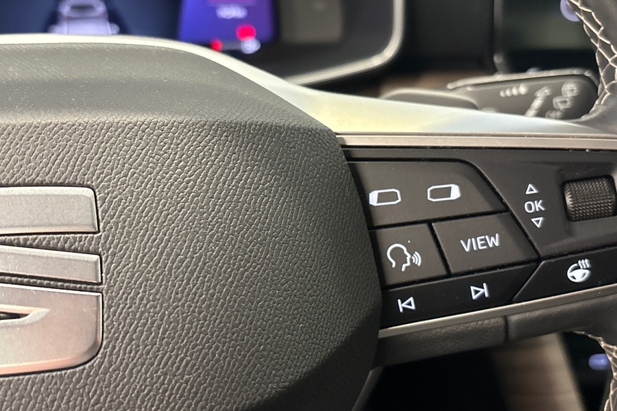 SEAT Leon Sportstourer vaihtoauto