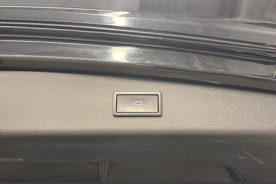 SEAT Leon Sportstourer vaihtoauto