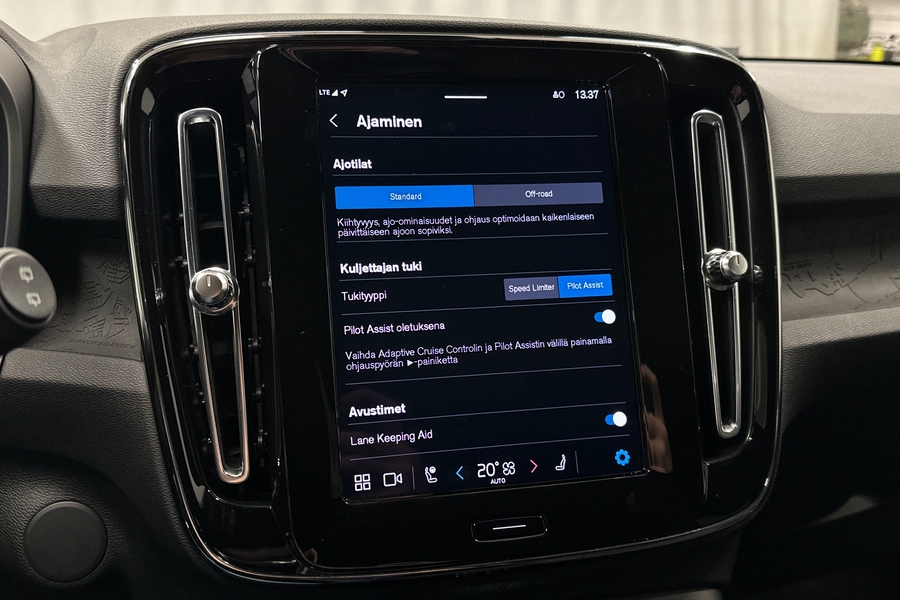 Volvo XC40 vaihtoauto