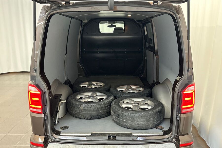 Volkswagen Transporter vaihtoauto