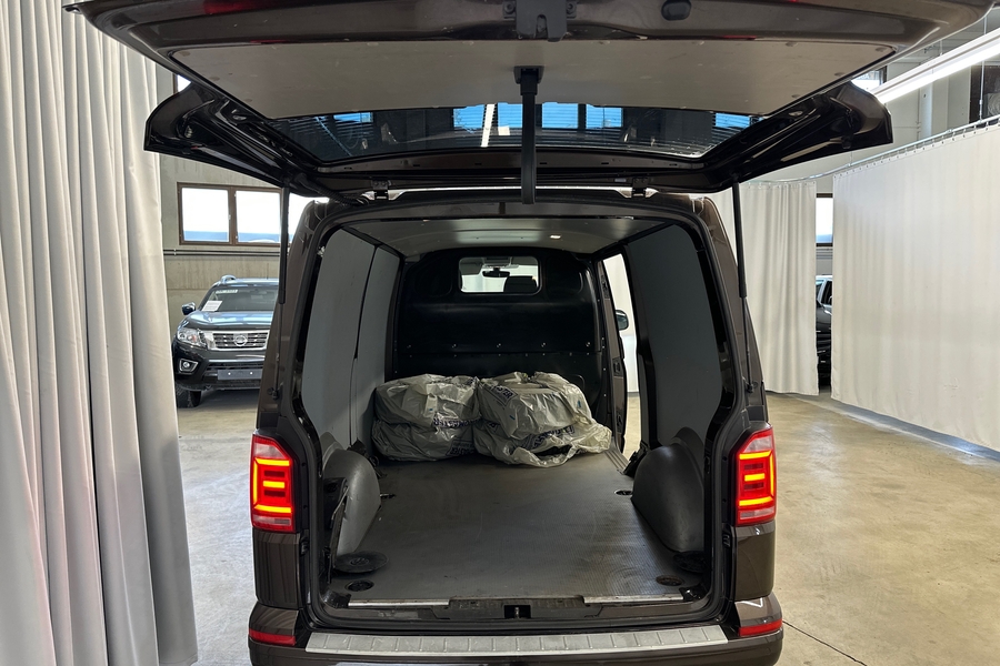 Volkswagen Transporter vaihtoauto