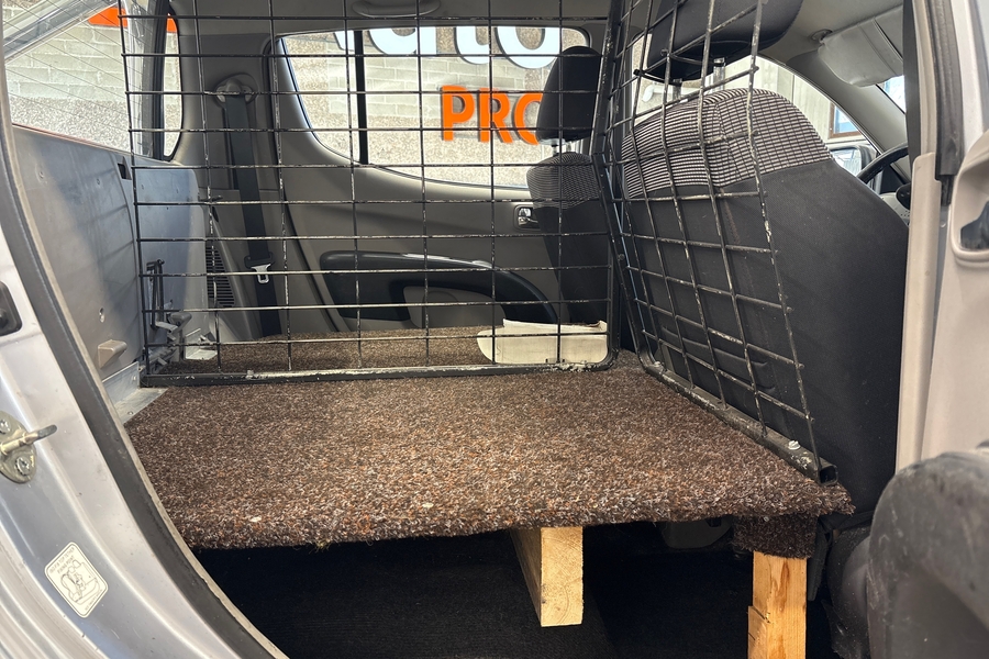 Mitsubishi L200 vaihtoauto