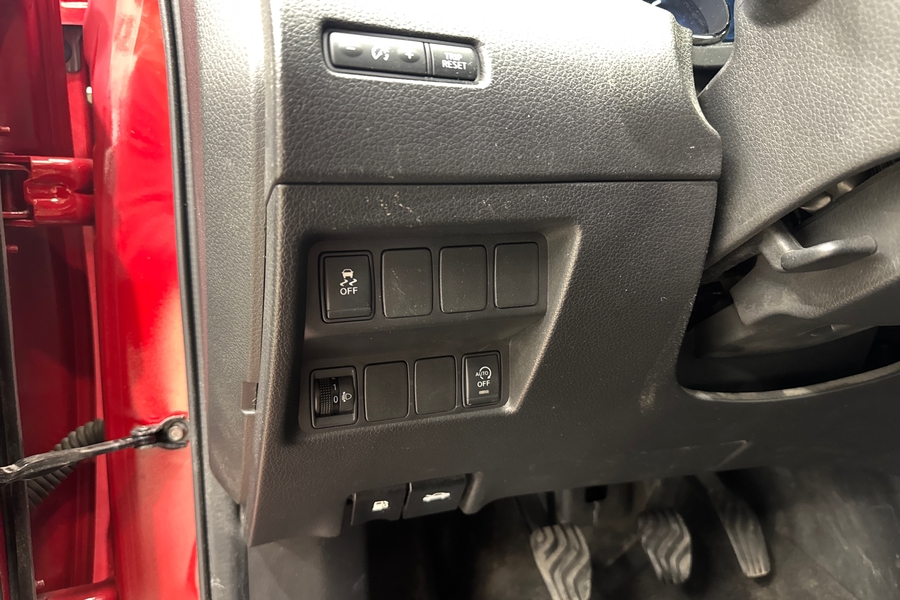 Nissan X-Trail vaihtoauto