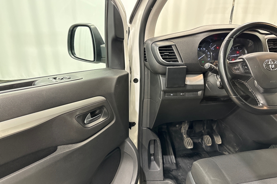 Toyota Proace Verso vaihtoauto