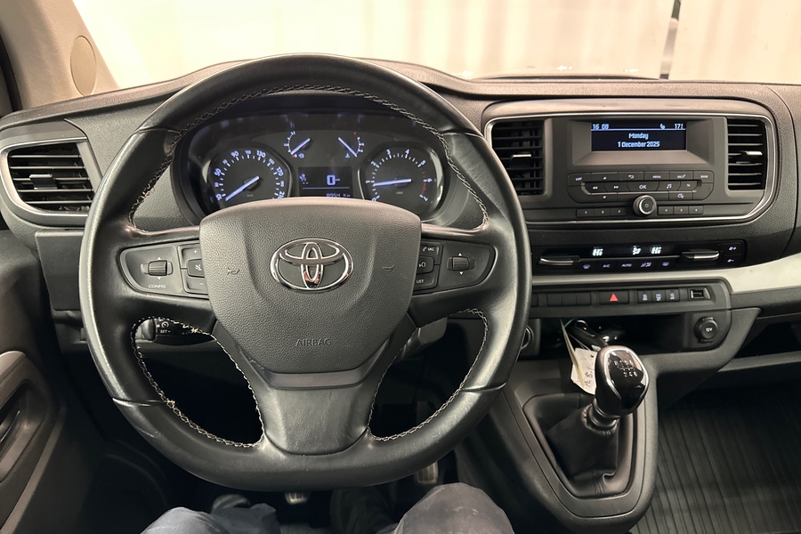 Toyota Proace Verso vaihtoauto