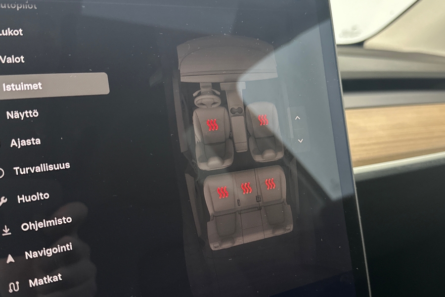 Tesla Model Y vaihtoauto