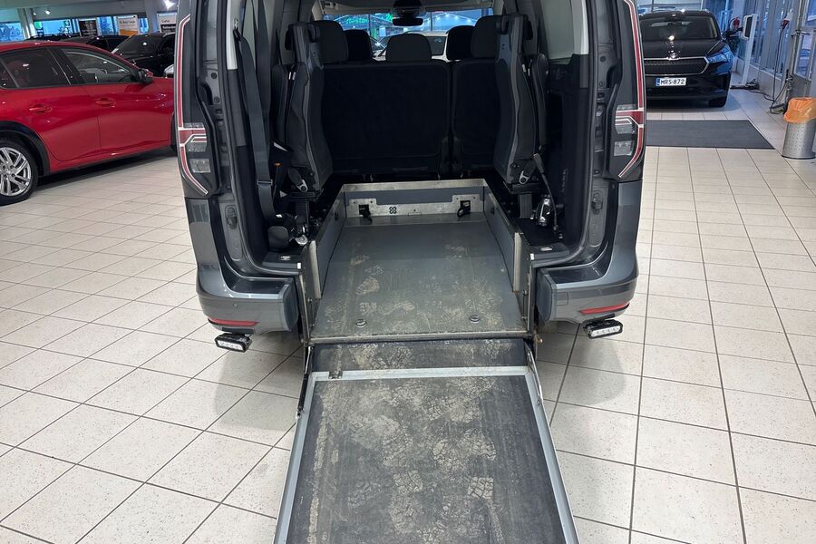 Volkswagen Caddy Maxi vaihtoauto