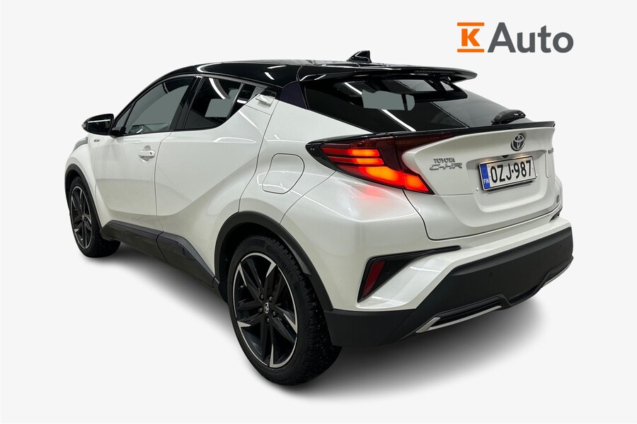 Toyota C-HR vaihtoauto