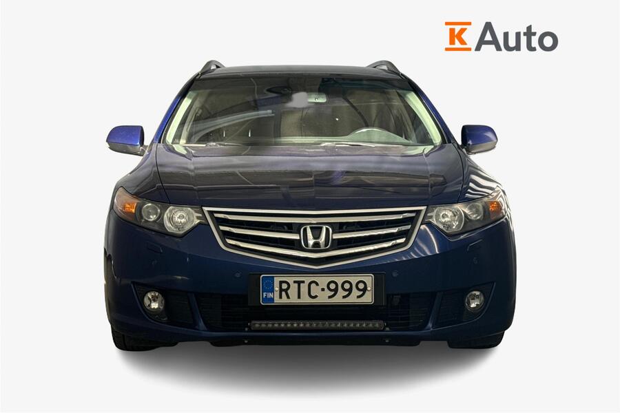 Honda Accord vaihtoauto