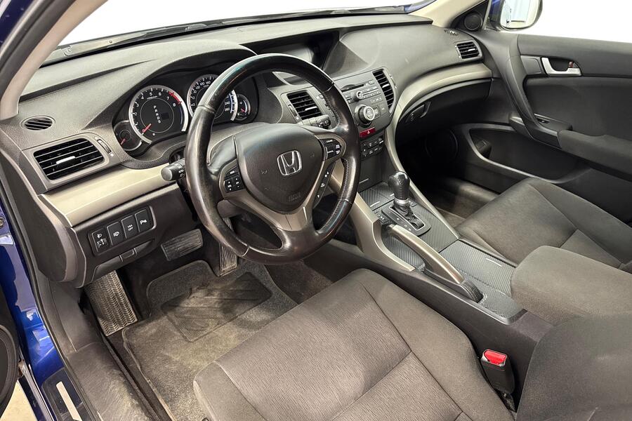 Honda Accord vaihtoauto