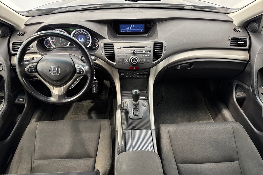 Honda Accord vaihtoauto