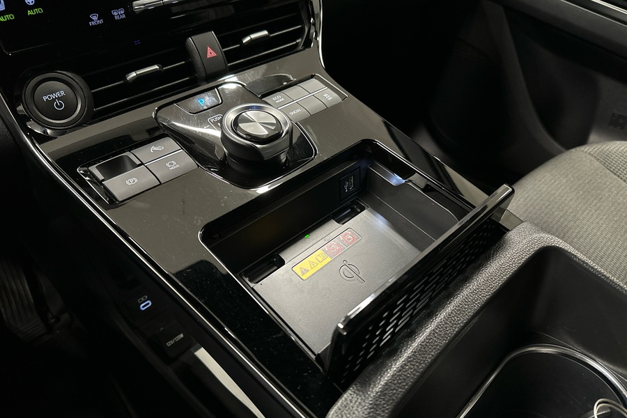 Toyota bZ4X vaihtoauto