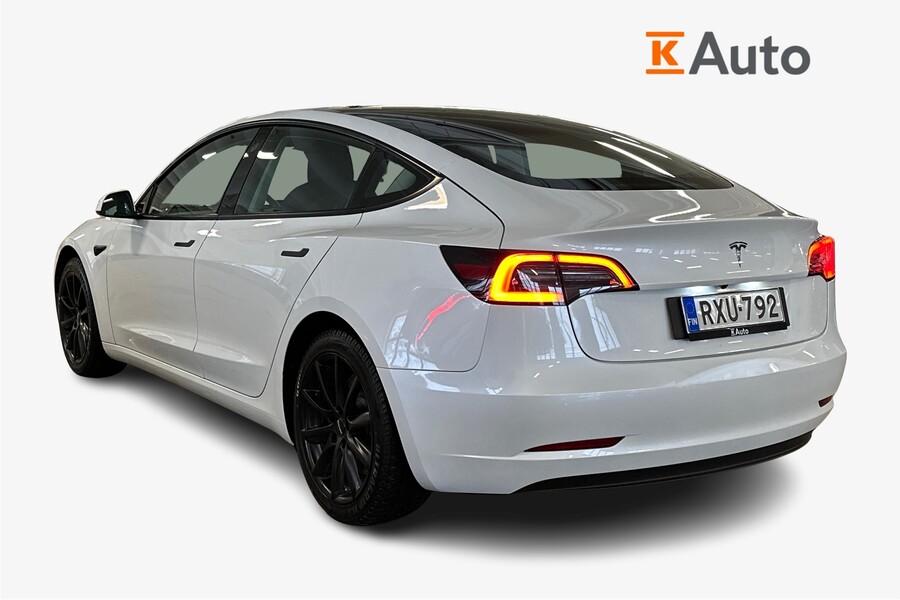 Tesla Model 3 vaihtoauto