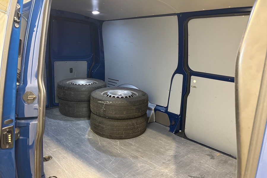 Volkswagen Transporter vaihtoauto