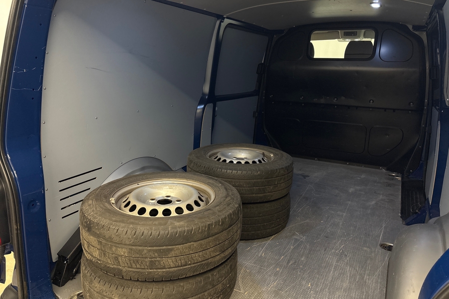 Volkswagen Transporter vaihtoauto