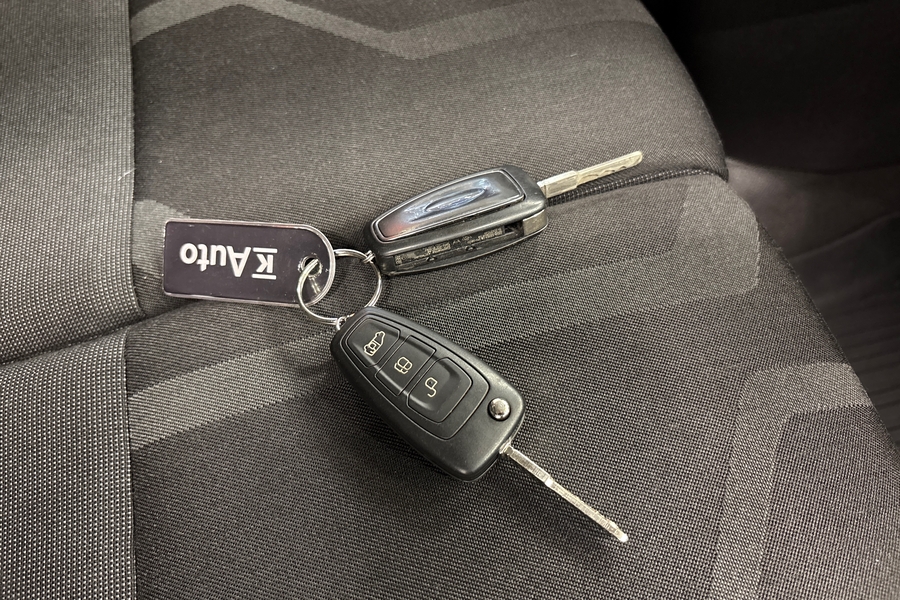 Ford Transit Connect vaihtoauto