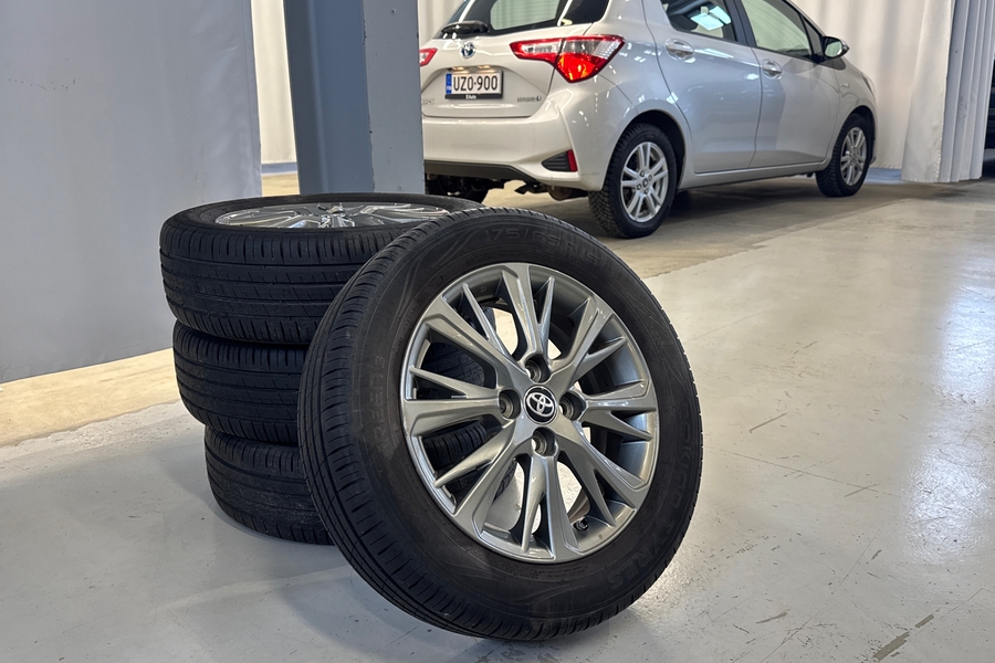 Toyota Yaris vaihtoauto