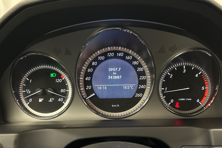 Mercedes-Benz C vaihtoauto