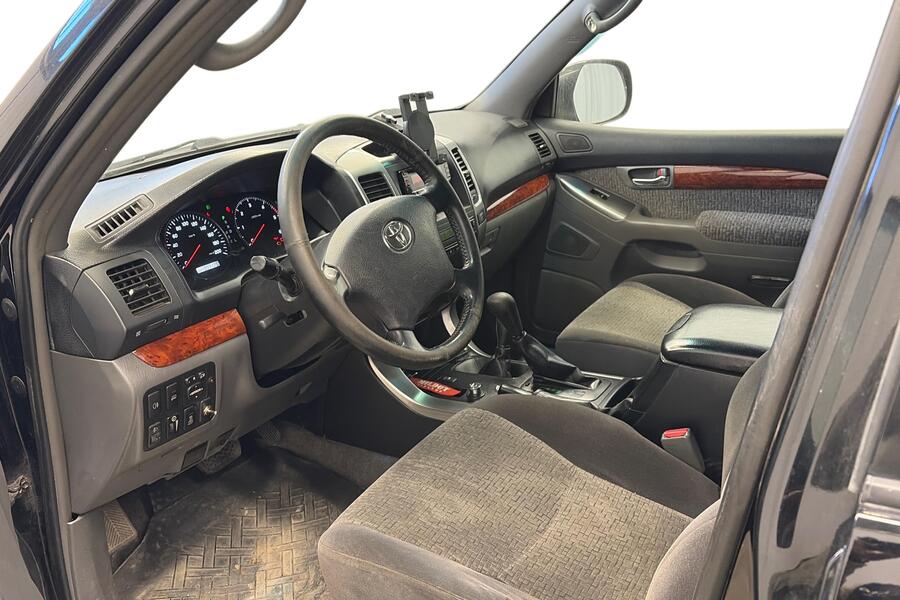 Toyota Land Cruiser vaihtoauto