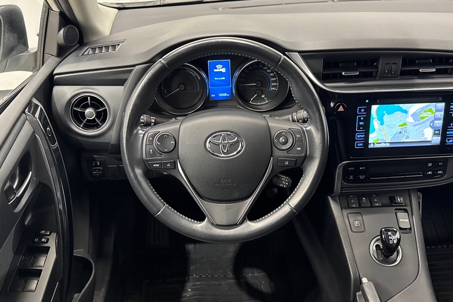 Toyota Auris vaihtoauto