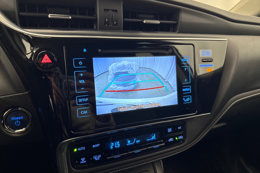 Toyota Auris vaihtoauto