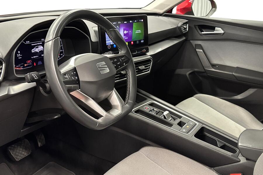 SEAT Leon Sportstourer vaihtoauto