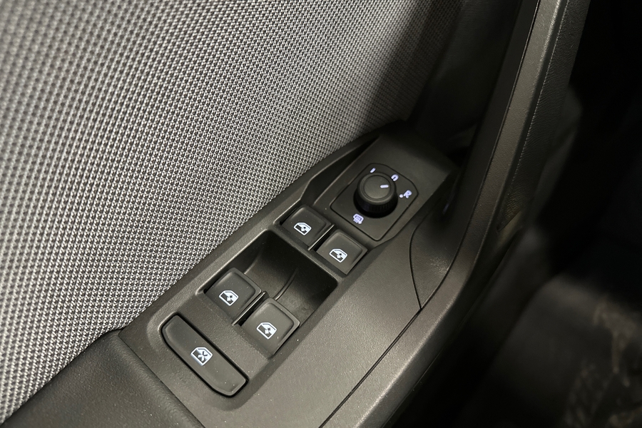 SEAT Leon Sportstourer vaihtoauto
