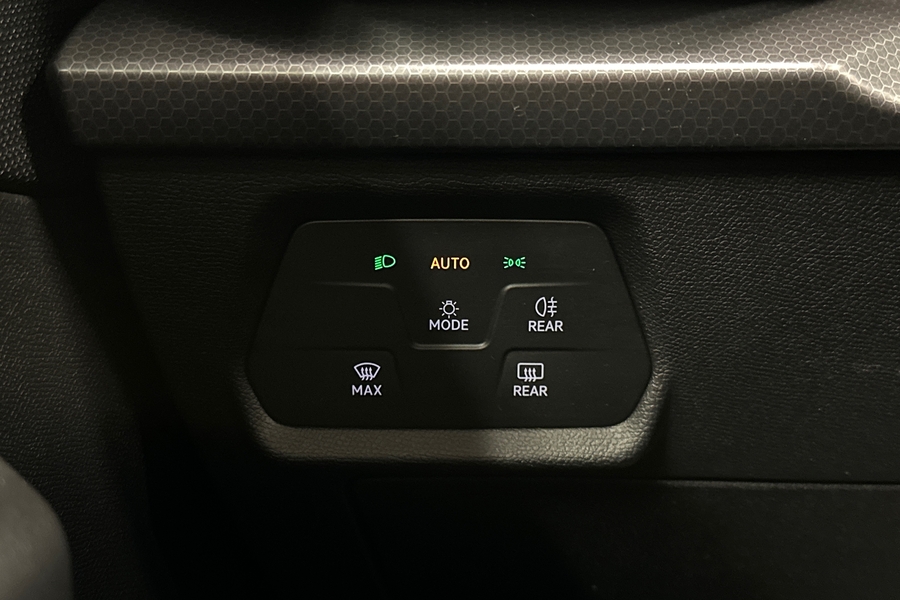 SEAT Leon Sportstourer vaihtoauto