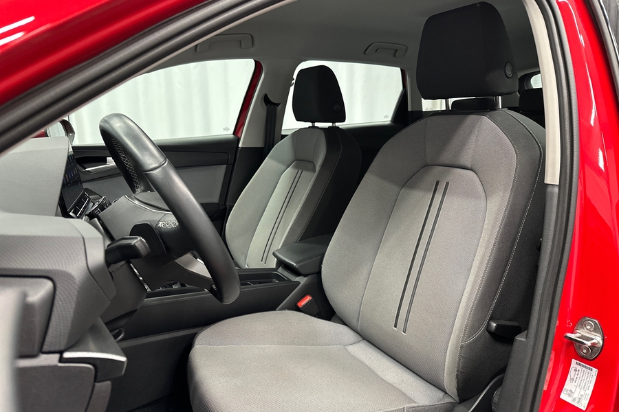 SEAT Leon Sportstourer vaihtoauto