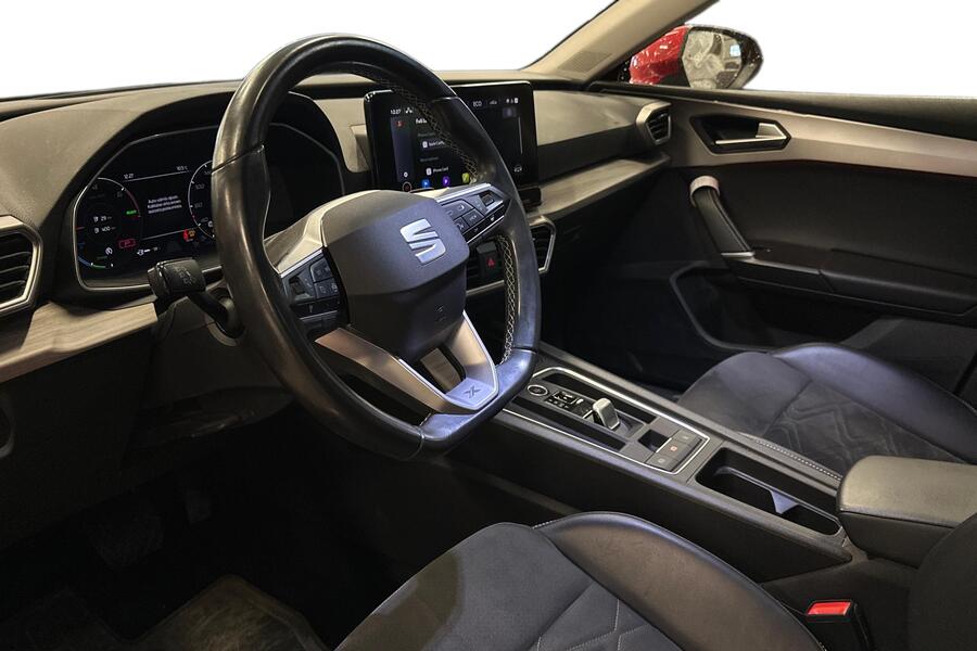 SEAT Leon Sportstourer vaihtoauto