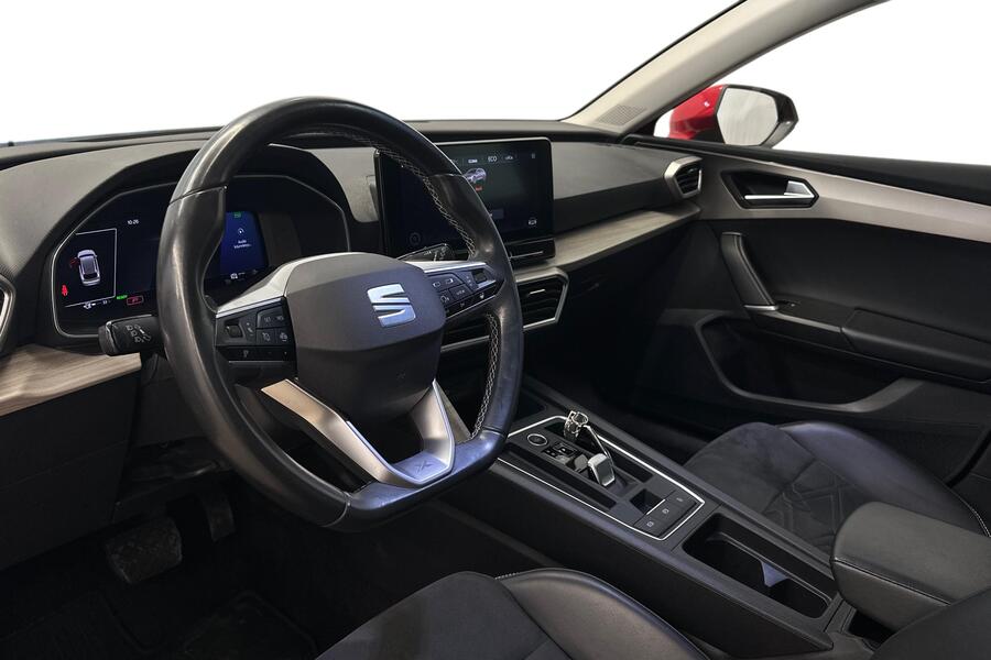 SEAT Leon Sportstourer vaihtoauto