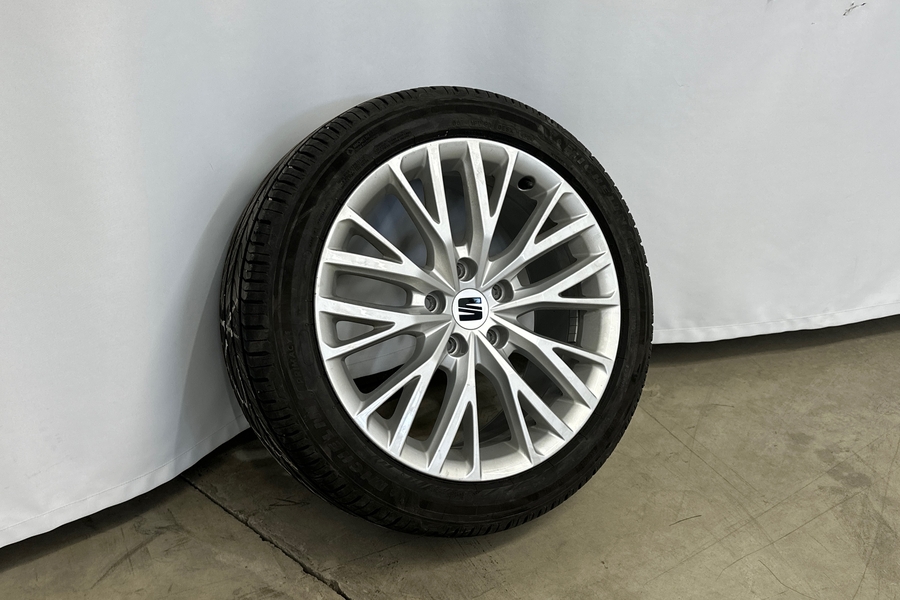 SEAT Leon Sportstourer vaihtoauto