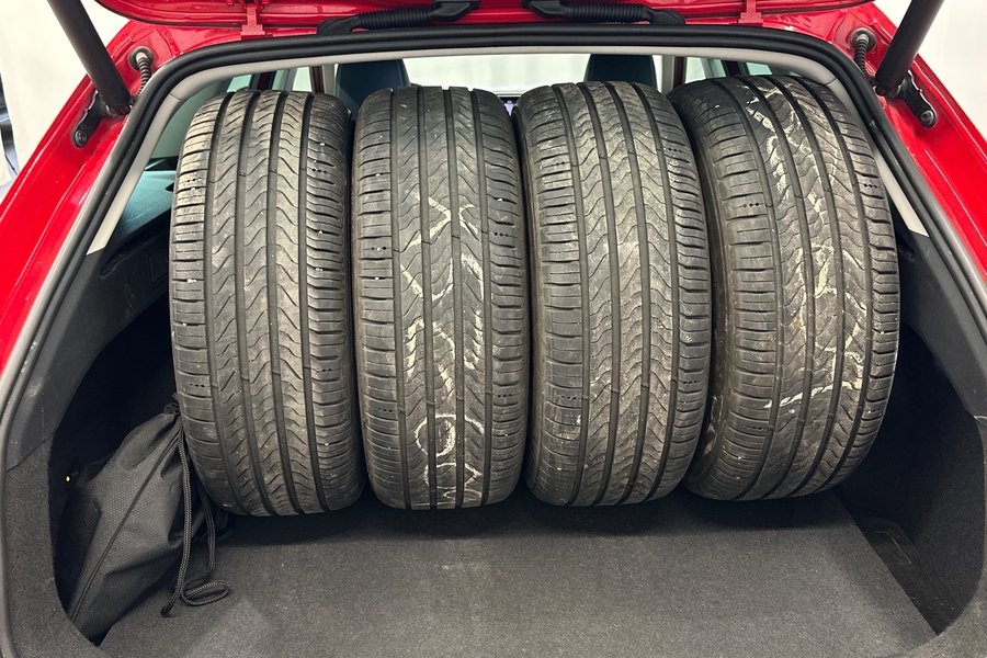 SEAT Leon Sportstourer vaihtoauto