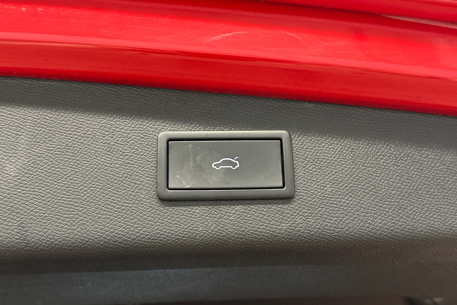 SEAT Leon Sportstourer vaihtoauto