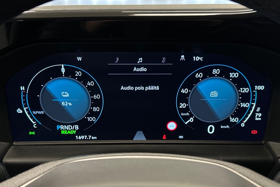 Volkswagen Caravelle vaihtoauto