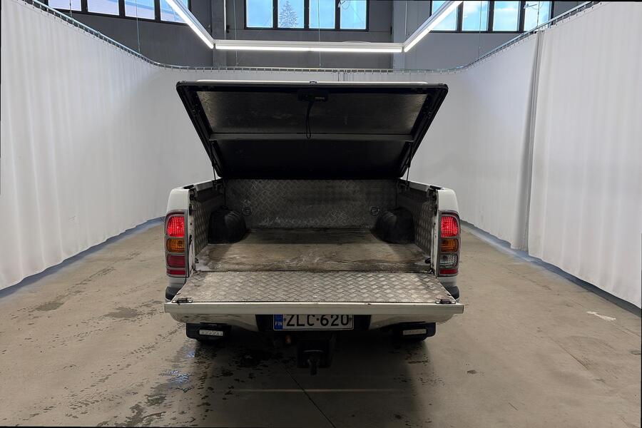 Toyota Hilux vaihtoauto