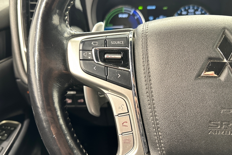 Mitsubishi Outlander PHEV vaihtoauto