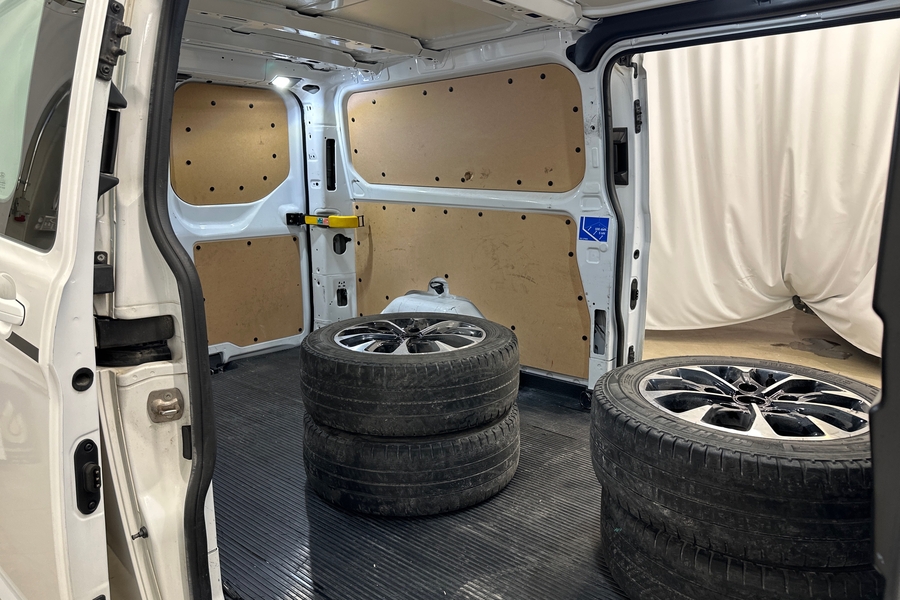 Ford Transit Custom vaihtoauto