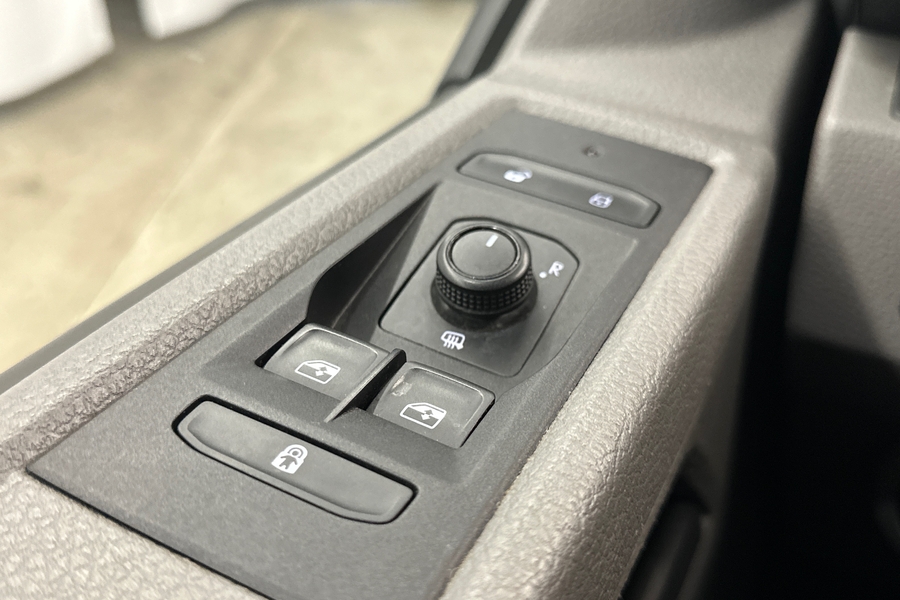 Volkswagen Caravelle vaihtoauto