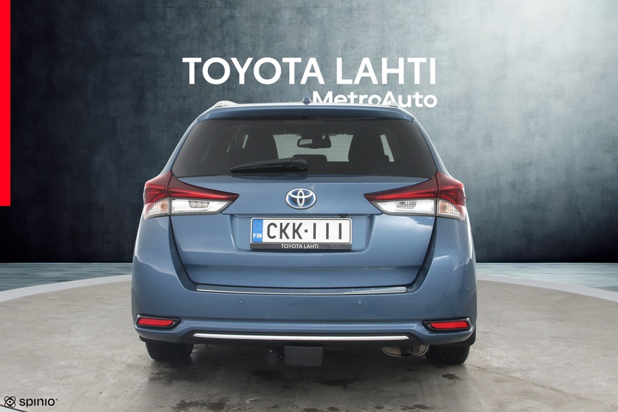 Toyota Auris vaihtoauto