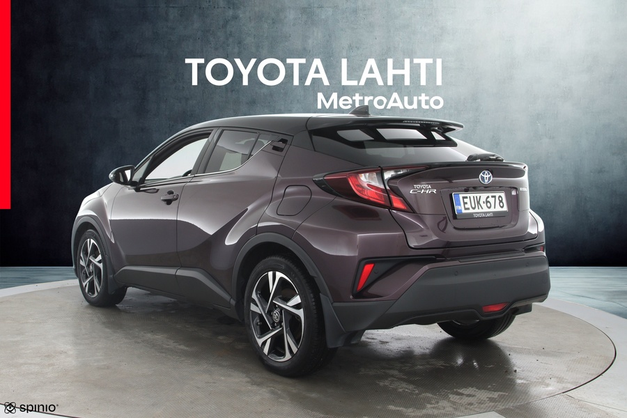Toyota C-HR vaihtoauto