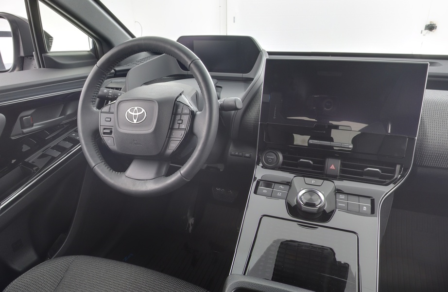 Toyota bZ4X vaihtoauto