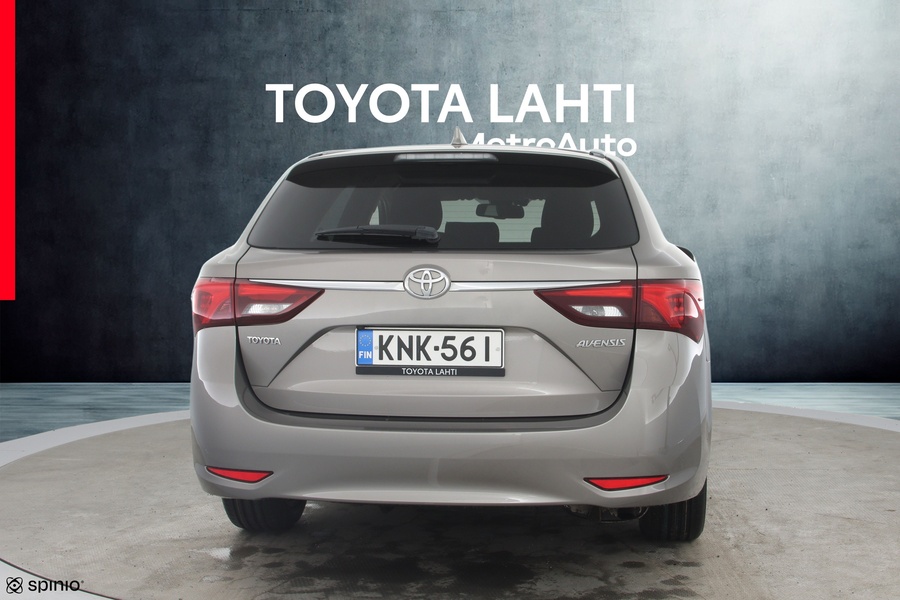 Toyota Avensis vaihtoauto