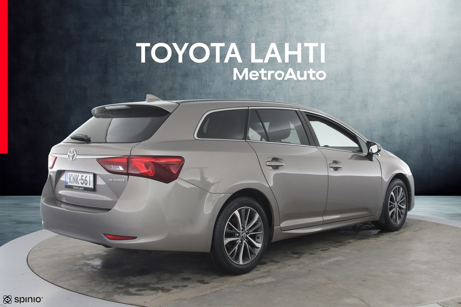 Toyota Avensis vaihtoauto